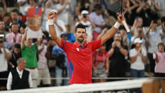 Djokovic survives injury scare to reach Olympics semi-final