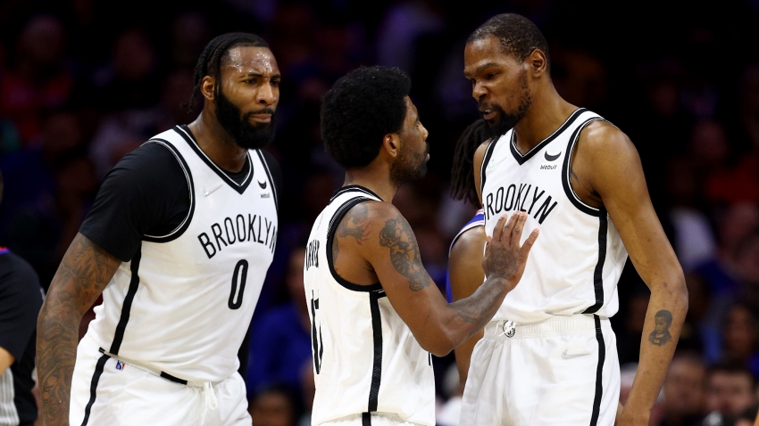 Nets silence 76ers crowd with blowout on Simmons&#039; Philly return, Curry milestone in Warriors win