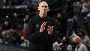 Pacers coach Carlisle reportedly agrees to multiyear extension