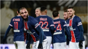 Angers 0-1 Paris Saint-Germain: Kurzawa sends champions to Ligue 1 summit