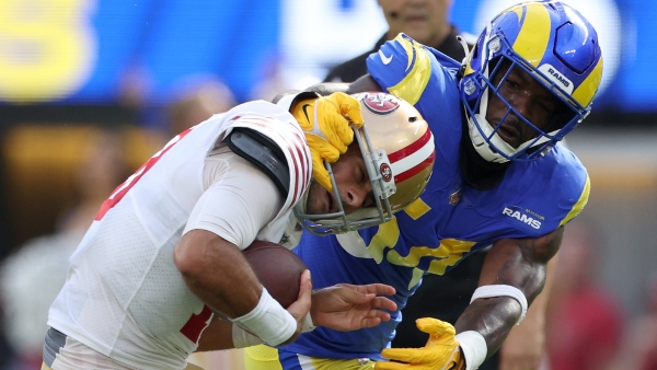 The Bills are signing former Rams' OLB Leonard Floyd to a 1-year