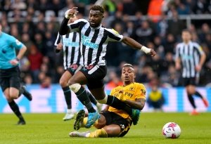 Allan Saint-Maximin confirms Newcastle exit ahead of expected Saudi Arabia move
