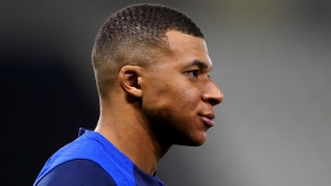 Kylian Mbappe tells Paris St Germain he will not extend his contract – reports