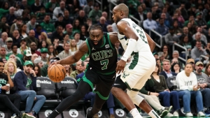 NBA: Celtics defeat Giannis-less Bucks for 7th straight win
