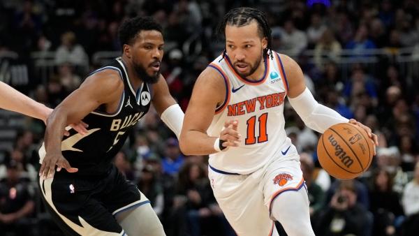 NBA: Brunson, Knicks extend Bucks&#039; skid