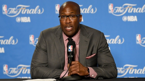 Sacramento Kings hire Mike Brown as new head coach