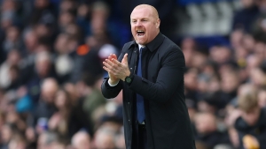 Back to basics approach pays off for Dyche as Everton stun Arsenal