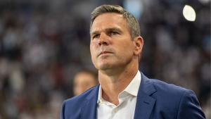 Vanney says &#039;every play is precious&#039; as Galaxy approach playoffs