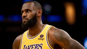 LeBron James &#039;unbelievable&#039; as Lakers avoid another Thunder implosion