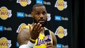 LeBron James refuses to put &#039;unfair&#039; expectations on Lakers