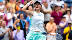 US Open: &#039;Anybody can win this tournament&#039; – Swiatek advances to first Flushing Meadows quarter-final