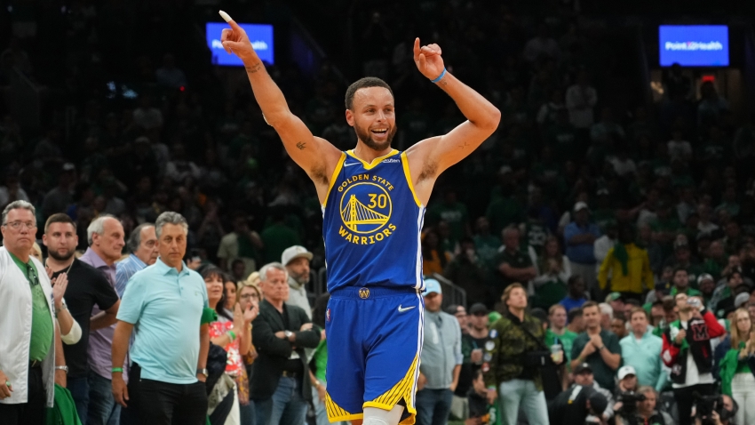 Poole shines in playoff debut to lead Warriors over Nuggets