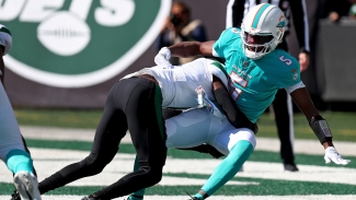 Dolphins quarterback Bridgewater first player removed due to new concussion protocols