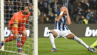 Porto-Sporting clash ends in mass brawl and 2-2 draw