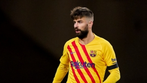 Pique named in Barcelona matchday squad to face PSG