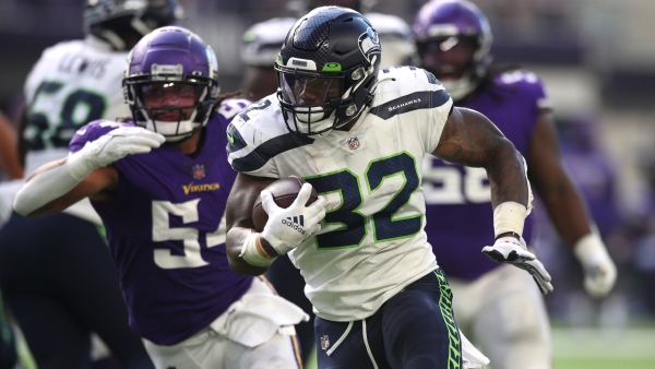 Seahawks RB Chris Carson retires at 27 due to neck injury