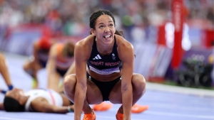 Johnson-Thompson edged out of heptathlon gold by record-breaker Thiam