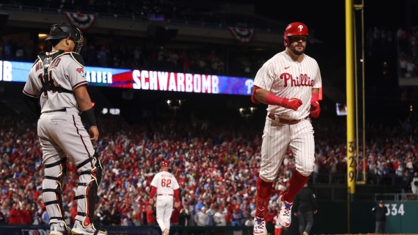 Kyle Schwarber, Aaron Nola lead Phillies to 10-0 rout of D-backs