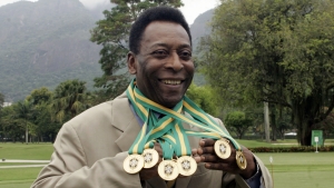 Santos abandon plan to retire number 10 shirt made famous by Pele
