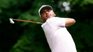 Munoz storms home to share lead with Hadley at TPC Deere Run