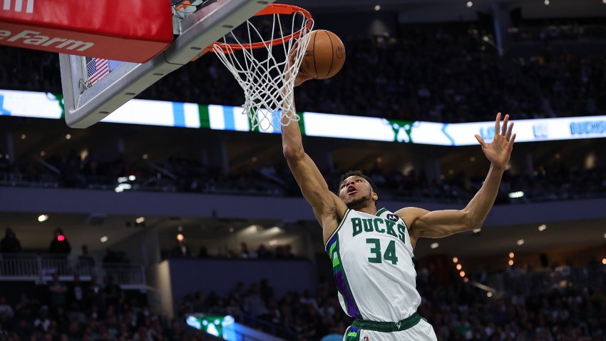 Bucks take Game 3 over Celtics, Warriors defend home court