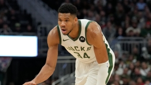 &#039;I&#039;d boo myself, too&#039; – Antetokounmpo takes jeers on the chin as Bucks&#039; slump continues