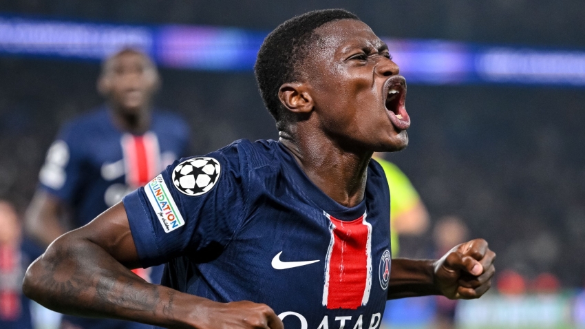 Nice 1-1 Paris Saint-Germain: Mendes rescues points to keep visitors unbeaten