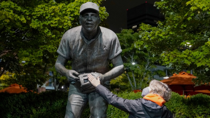 Orioles great and Hall of Fame third baseman Brooks Robinson dies at 86