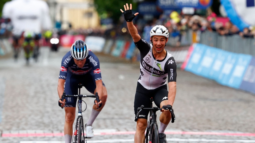 Giro d&#039;Italia: Campenaerts cobbles together stage win in Slovenia