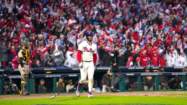 Bryce Harper carries Phillies into 1st World Series since 2009