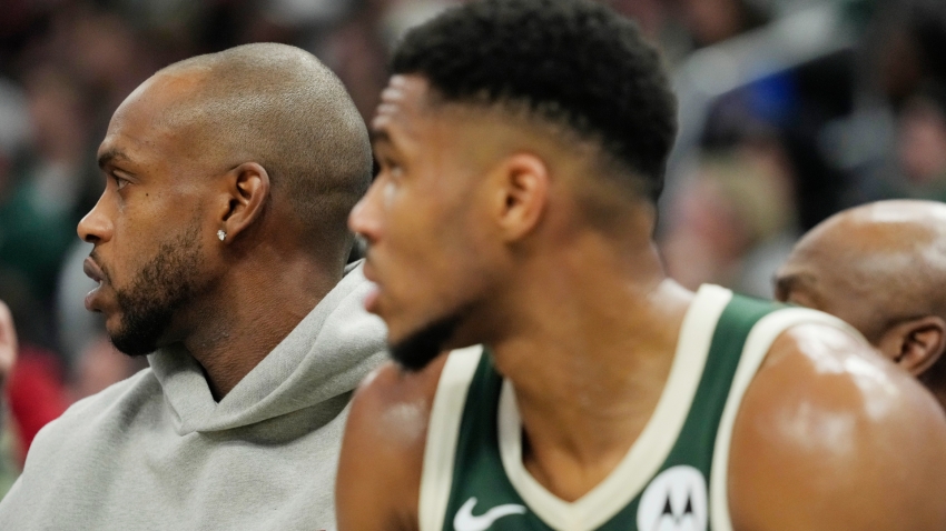 'Dead-legged' Bucks hopeful on Middleton return as winning streak snapped