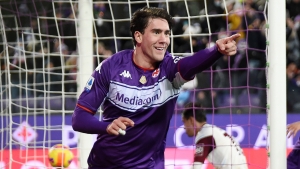 Vlahovic speculation set aside after Fiorentina forward closes on Ronaldo record