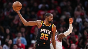 Durant has career-high 16 assists in triple-double as Suns win