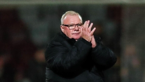 Steve Evans hails Stevenage performance in narrow victory at Shrewsbury