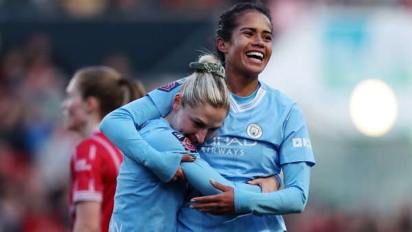 Women&#039;s Super League: Title race and relegation drama as attendances boom