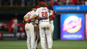MLB: Phillies hold off Dodgers for MLB-best 60th win