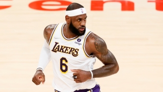 LeBron returns from ankle injury as Lakers face Cavaliers