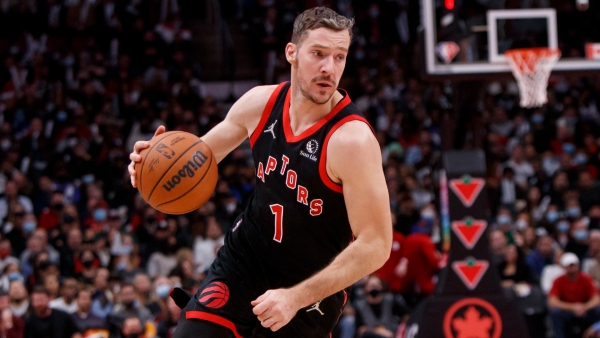 Nets win race to sign veteran guard Dragic as Kyrie backup