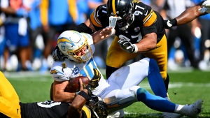 Herbert re-injures ankle in Chargers&#039; 20-10 loss to Steelers