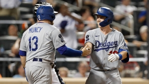 Smith, Dodgers take down Mets as Braves regain share of first