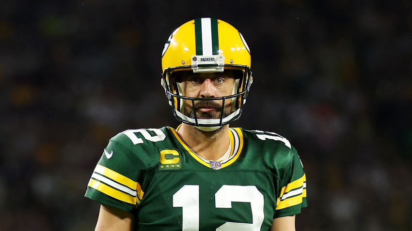 Rodgers expected to play for Packers against Giants despite thumb concern