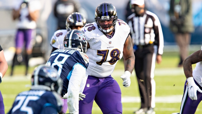 Report: Chiefs trade for offensive lineman Orlando Brown