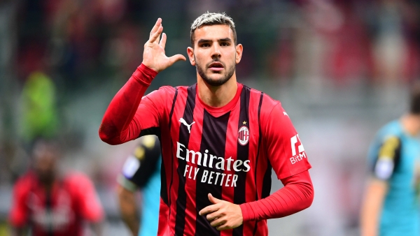 Barcelona 'set their sights on AC Milan left-back Theo Hernandez'