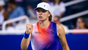 Swiatek strolls into Cincinnati Open quarters after Kostyuk triumph