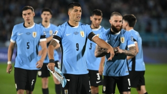 Suarez: Bielsa has &#039;divided&#039; Uruguay national team with tactics and approach