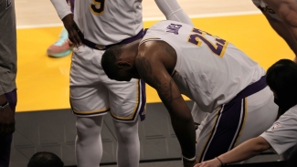 LeBron James out indefinitely for Lakers with ankle sprain
