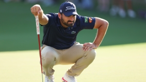 Rozner takes halfway lead in Dubai, McIlroy and Hatton chasing