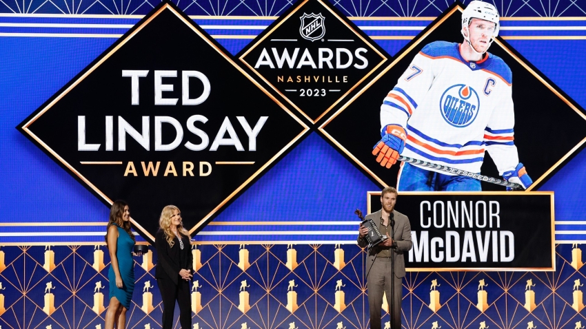 Edmonton Oilers captain Connor McDavid wins second career Hart