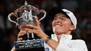 French Open: Swiatek era in full swing as brilliant Pole lands Roland Garros glory again