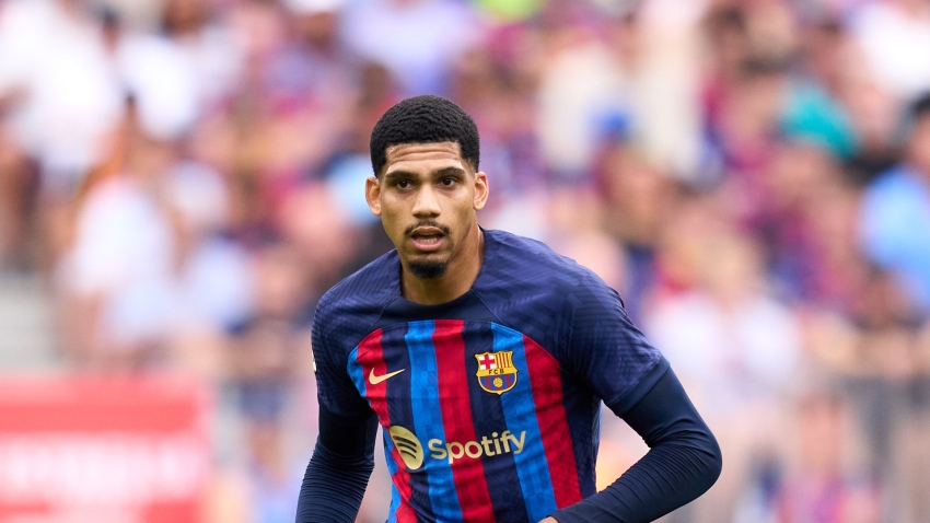 'I want to make clear the reasons' – Barcelona's Araujo says surgery not a case of club versus country